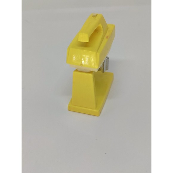 Vintage Barbie 1980s Action Accents Stand Mixer Beige Tan Retractable Works Spin - Picture 4 of 7